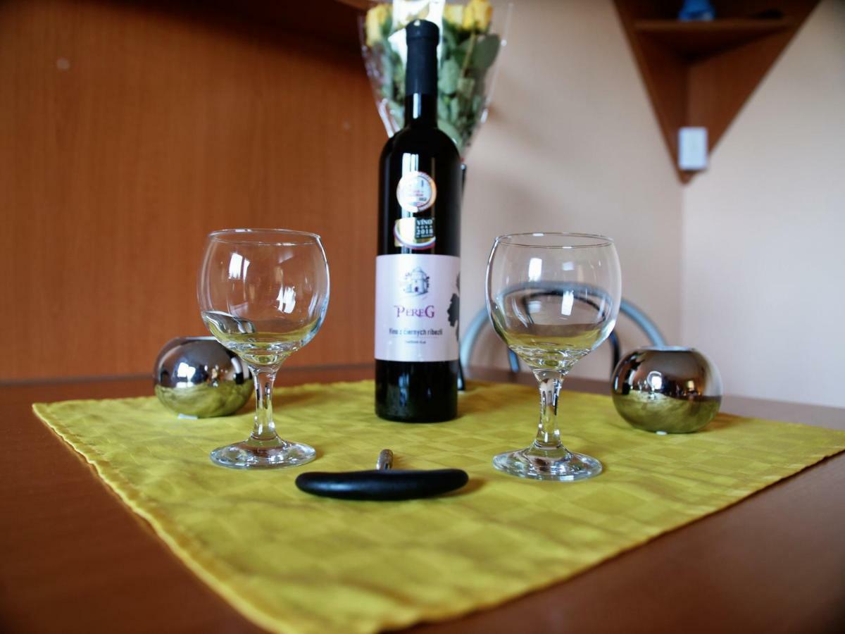Apartmany U Slavky Besenova Bagian luar foto