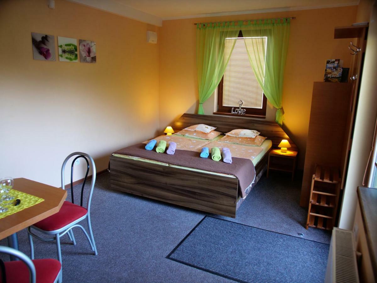Apartmany U Slavky Besenova Bagian luar foto